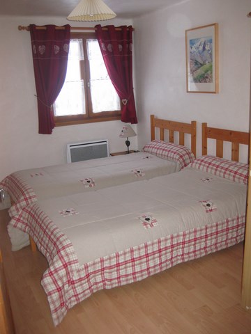 chambre avec lits simples